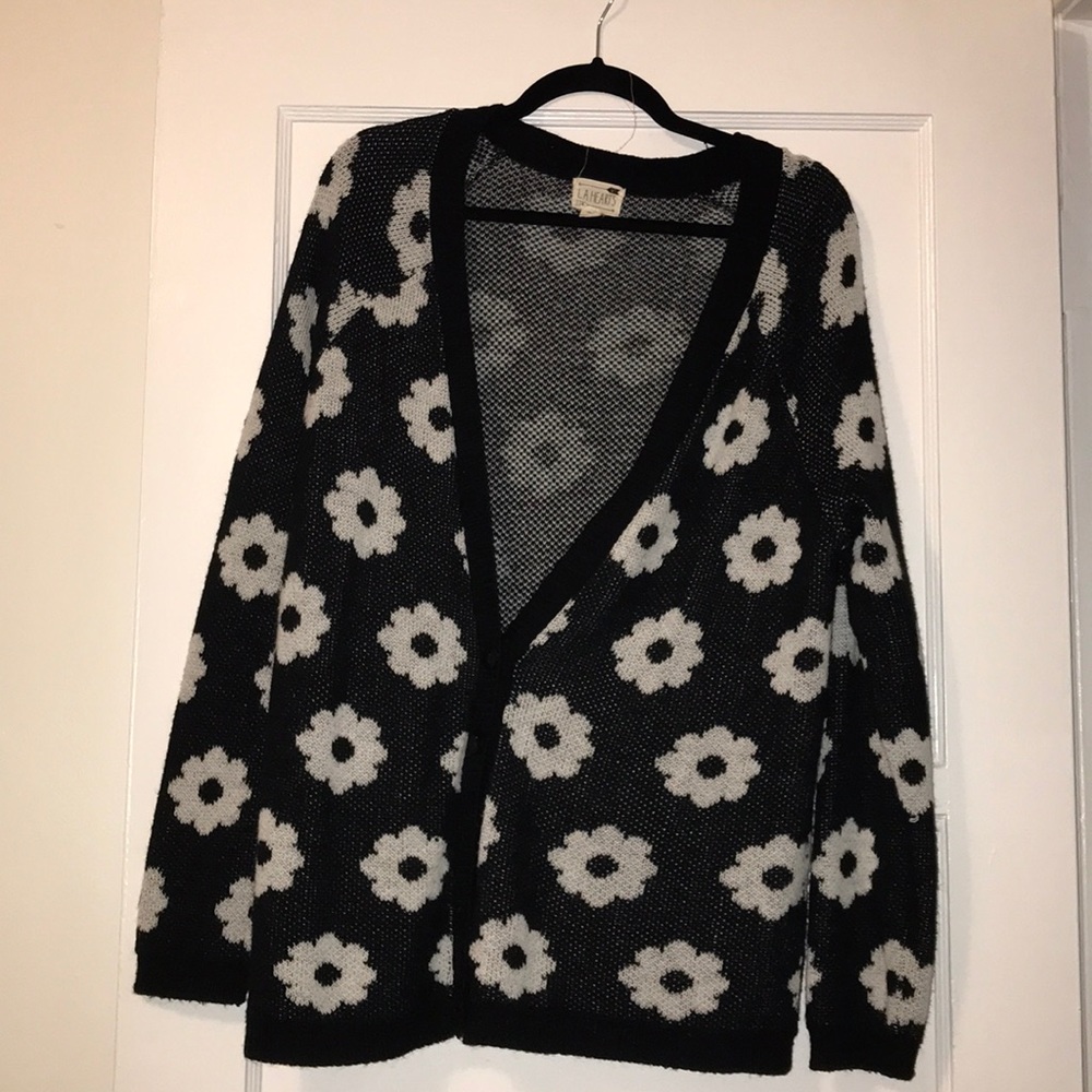 Cute oversized flower cardigan